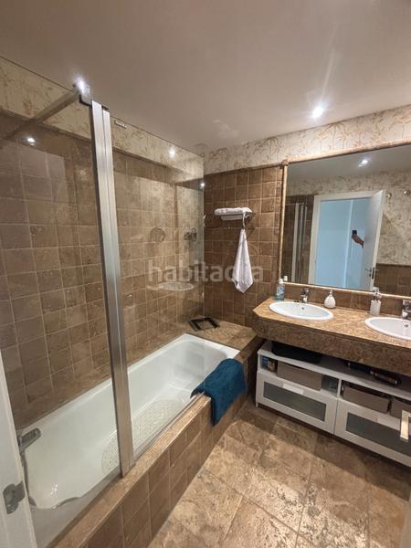 Foto 0d1b2def-b8f2-462a-b58c-d0fb4e6ca184. Pis a calle pico alcazaba 21 a Benatalaya Estepona