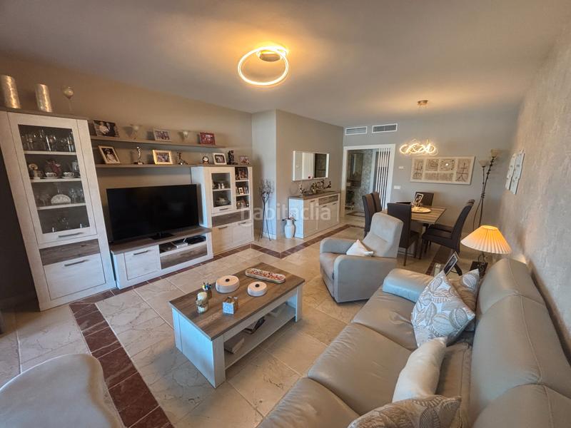 Foto a8d84daf-afc0-4783-8d7c-03e95fd93650. Pis a calle pico alcazaba 21 a Benatalaya Estepona