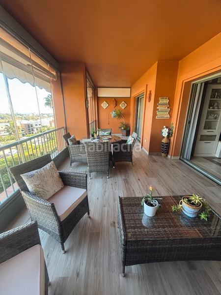 Foto b80cd4b9-887d-48c0-bd22-ee310bd7e826. Pis a calle pico alcazaba 21 a Benatalaya Estepona