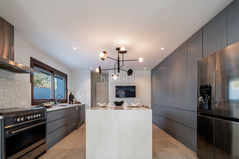 Foto 615fc515-eaa4-41f9-8059-5206a218422d. Chalet en calle arroyo juan prieto 1 en La Concha - Resina Golf Estepona