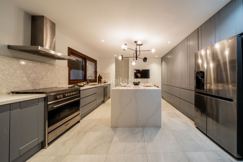 Foto 82455c0a-2cc3-45d1-8243-fa49838eb7cc. Chalet en calle arroyo juan prieto 1 en La Concha - Resina Golf Estepona