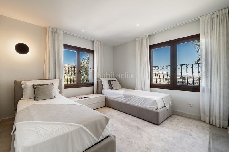 Foto d48eda51-34f0-4575-86c3-48db83770631. Chalet en calle arroyo juan prieto 1 en La Concha - Resina Golf Estepona