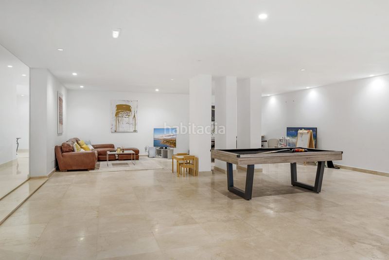 Foto 5490e996-f5d7-4e57-a711-96a007b6b79d. Xalet amb xemeneia aparcament piscina a La Alquería Benahavís