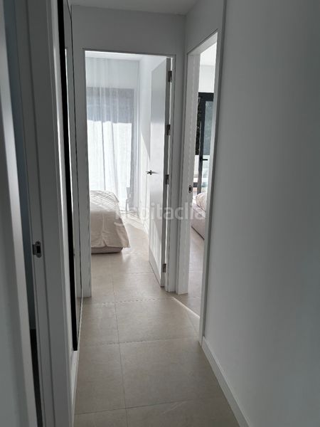 Foto 3b7fa44d-c20f-4f24-947b-844055cad9ec. Alquiler casa pareada moderna casa pareada a estrenar, en alquiler , cercana al colegio atalaya. maravillosa casa pareada de nueva construc en Estepona