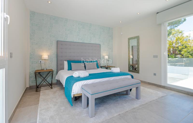 Foto 470f07fa-ca13-4f12-9bf3-8d515918c9fa. Chalet en calle londres 1 magnifica villa independiente ubicada en el corazón de nueva andalucía, a solo 5 minutos de puerto banús. 961 m2 de parcela.- en Marbella