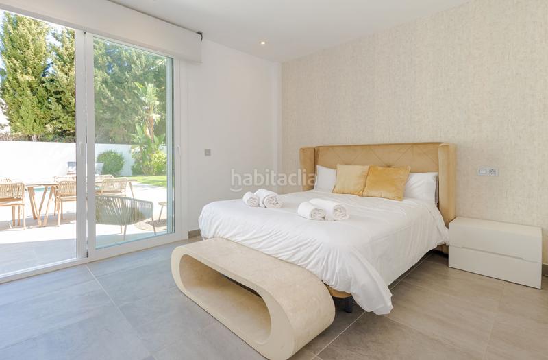 Foto 61789cfc-d911-4fd7-96a1-c1acff0390d6. Chalet en calle londres 1 magnifica villa independiente ubicada en el corazón de nueva andalucía, a solo 5 minutos de puerto banús. 961 m2 de parcela.- en Marbella