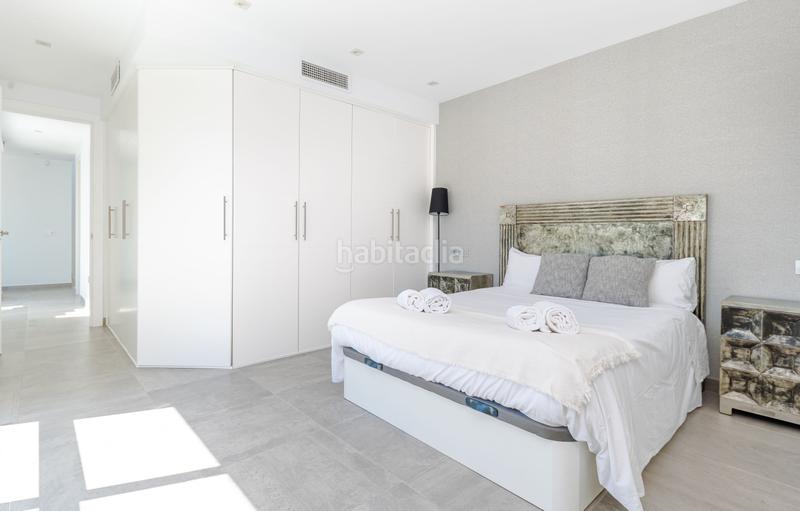 Foto eb74c563-164d-46bb-893e-02f9495f9f3f. Chalet en calle londres 1 magnifica villa independiente ubicada en el corazón de nueva andalucía, a solo 5 minutos de puerto banús. 961 m2 de parcela.- en Marbella