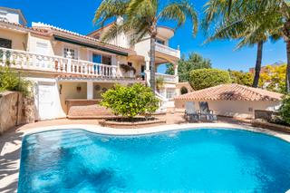 Chalet en Calle yedras 11. Nueva andalucia, marbella  777 m2 parcela.- 		302 m2 construidos