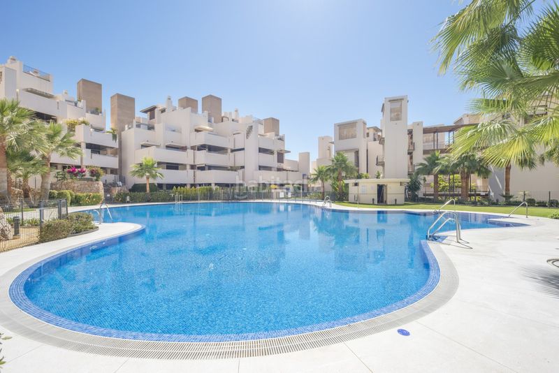 Foto b398c511-6264-4498-86cd-fea71a259746. Dachwohnung in urbanizacion los pinillos ii 40 in Estepona
