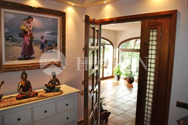 Foto 0196071c-1c80-4d74-8526-9b56b65cb96c. Casa amb calefacció aparcament piscina a Alella