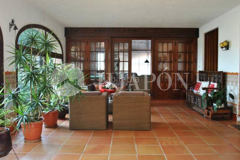 Foto 25d8fb38-3c1e-4833-9307-1a8d3c86d156. Casa amb calefacció aparcament piscina a Alella