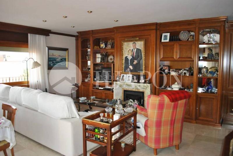 Foto 32c06478-f29a-4916-b081-0fc4dd444e61. Casa amb calefacció aparcament piscina a Alella