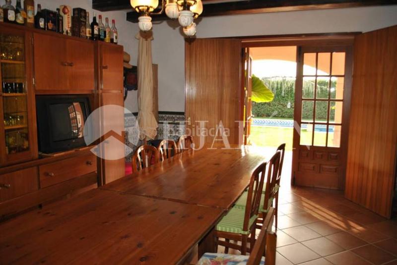 Foto 4df87d08-6d31-41e7-9a36-e38e88df52e1. Casa amb calefacció aparcament piscina a Alella