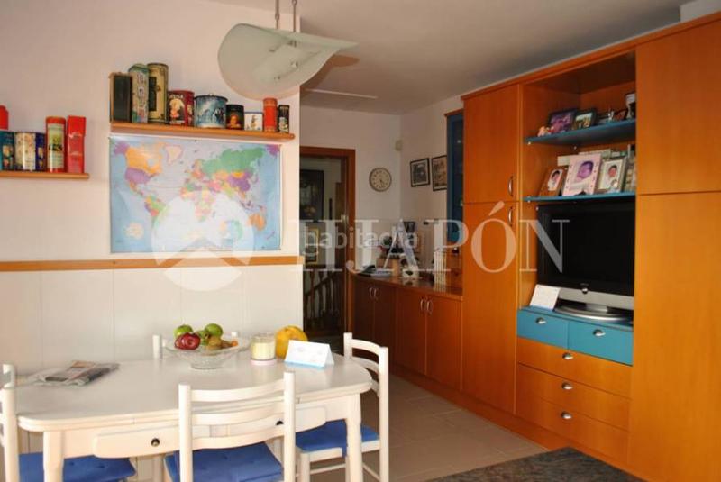 Foto 54c8f733-22f2-4d4c-8efe-3f2f5e176f8d. Casa amb calefacció aparcament piscina a Alella