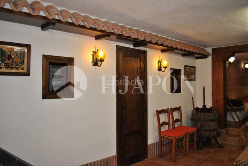 Foto bb8d17e1-091f-4294-b3d2-fd69d213cb2b. Casa amb calefacció aparcament piscina a Alella