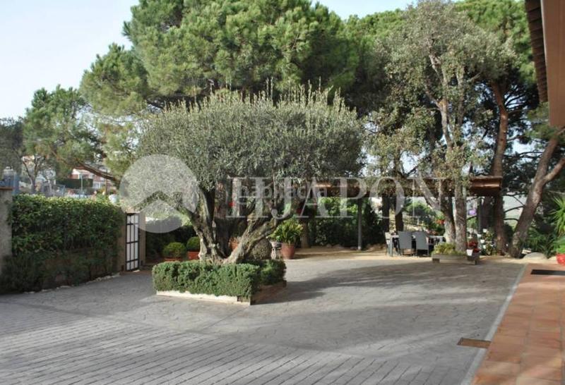 Foto d63d6b59-5b4a-4699-89c0-d2a5d9f68a65. Casa amb calefacció aparcament piscina a Alella