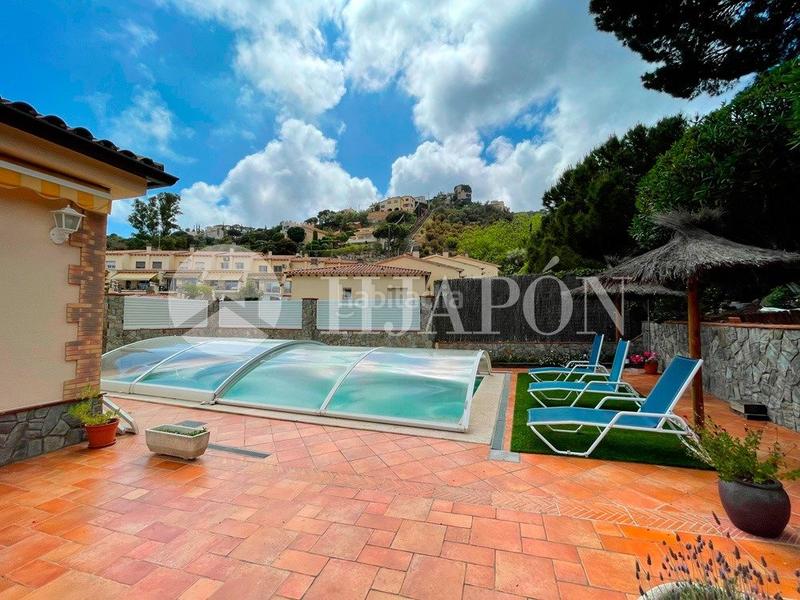 Foto 460366fb-f2ea-46a7-b55a-13a68cf9a1d3. Casa con riscaldamento parcheggio piscina in Alella