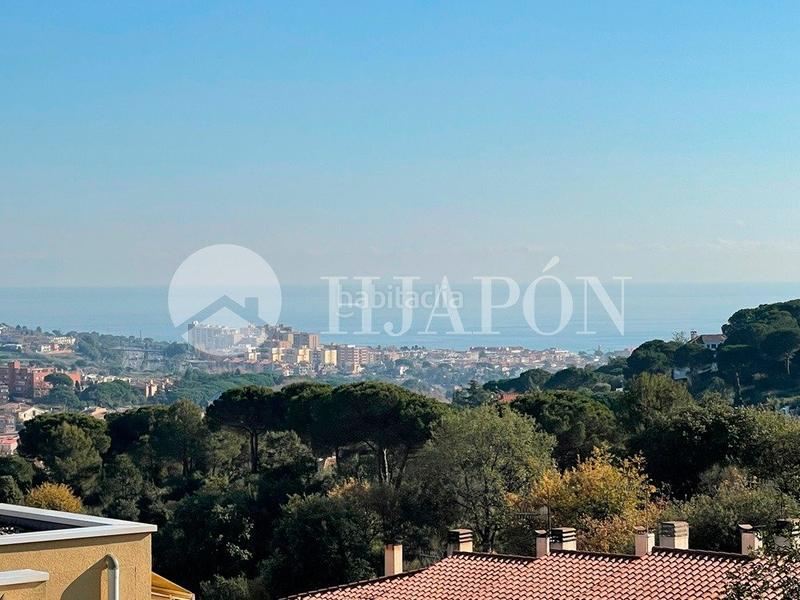 Foto b9f5f04f-28ed-4062-a97f-41d2a86a4686. Casa con riscaldamento parcheggio piscina in Alella