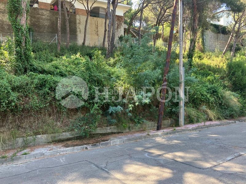 Foto cbd8b1b1-48be-4e21-b2aa-d65ec02b8582. Terreny residencial a Cabrils