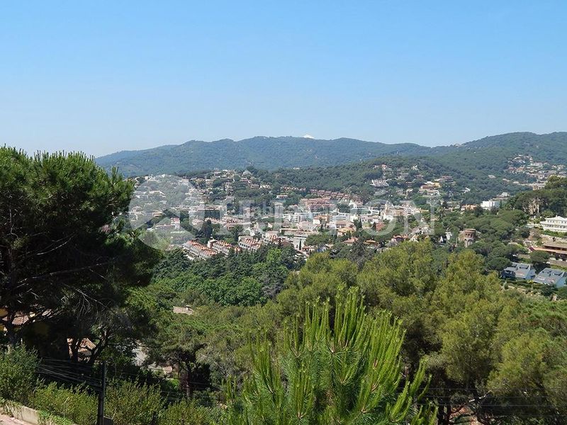 Foto 686bf50a-f462-4d11-8d90-c31ab0c04820. Terreny residencial a Cabrils