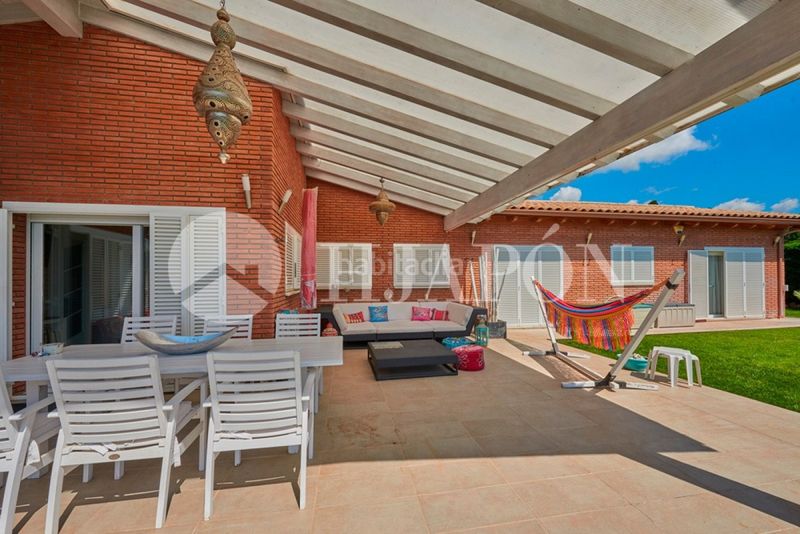 Foto 8a2d3a38-960d-4ae3-aa80-7e162caa3b39. Casa amb calefacció aparcament piscina a Bell-Aire Sant Andreu de Llavaneres