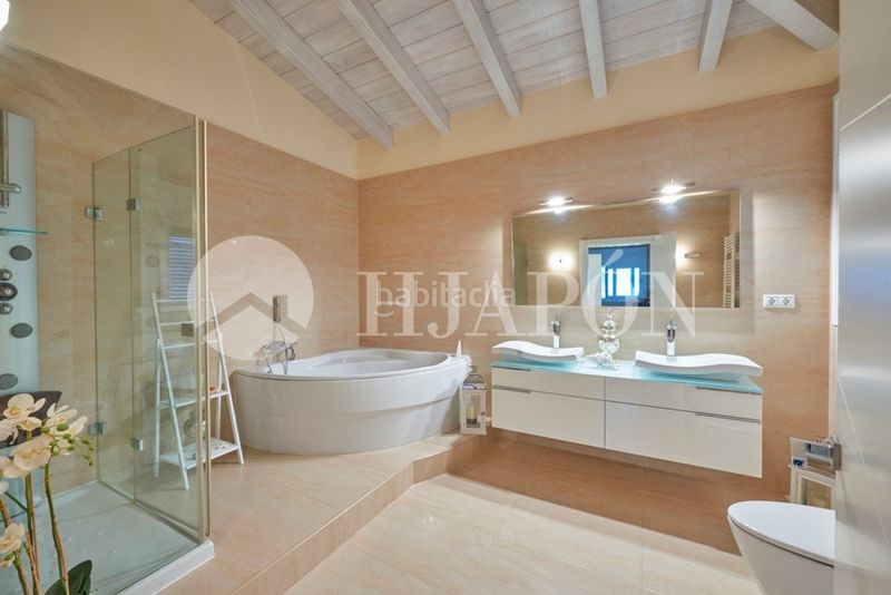 Foto 9a2914a5-cc64-41df-916b-5a06828c9b56. Casa amb calefacció aparcament piscina a Bell-Aire Sant Andreu de Llavaneres