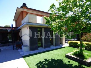 Casa a Vallromanes. Entono increíble junto al campo de golf de vallromanes