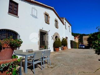 Bauernhof in Cabrera de Mar. Un tesoro escondido en pleno centro de cabrera de mar