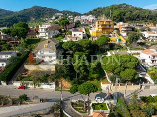 Terreno residencial en Alella. Magnífica parcela en alella parc con inmejorables vistas