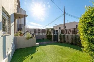 Casa aparellada a Alella. Increíble propiedad en alella para entrar a vivir