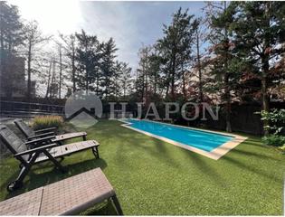Haus in Alella. Exclusiva casa esquinera con jardn, cerca del mar y de barcelon