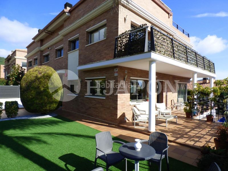 Foto 15d8f42e-7acb-422b-a4d4-0606ccd65bc0. Towny house with heating parking pool in Vilassar de Dalt
