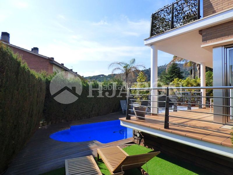 Foto 32b9575c-4996-4c72-8d8b-6c10f918d2fa. Towny house with heating parking pool in Vilassar de Dalt