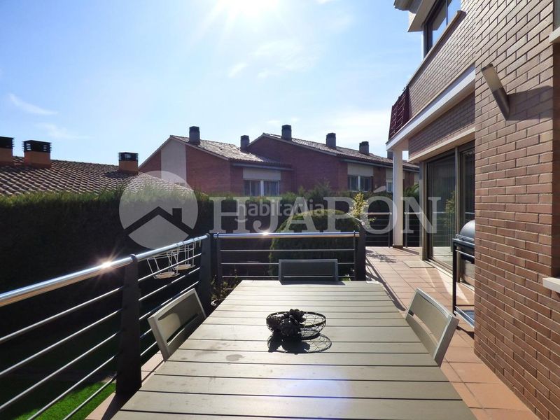 Foto 7c4e2205-9709-4034-a7c7-c801edf15a0e. Towny house with heating parking pool in Vilassar de Dalt