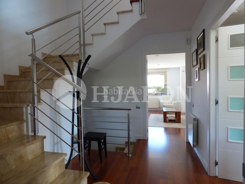 Foto adb9b298-6772-40a0-834b-8a656208422c. Towny house with heating parking pool in Vilassar de Dalt