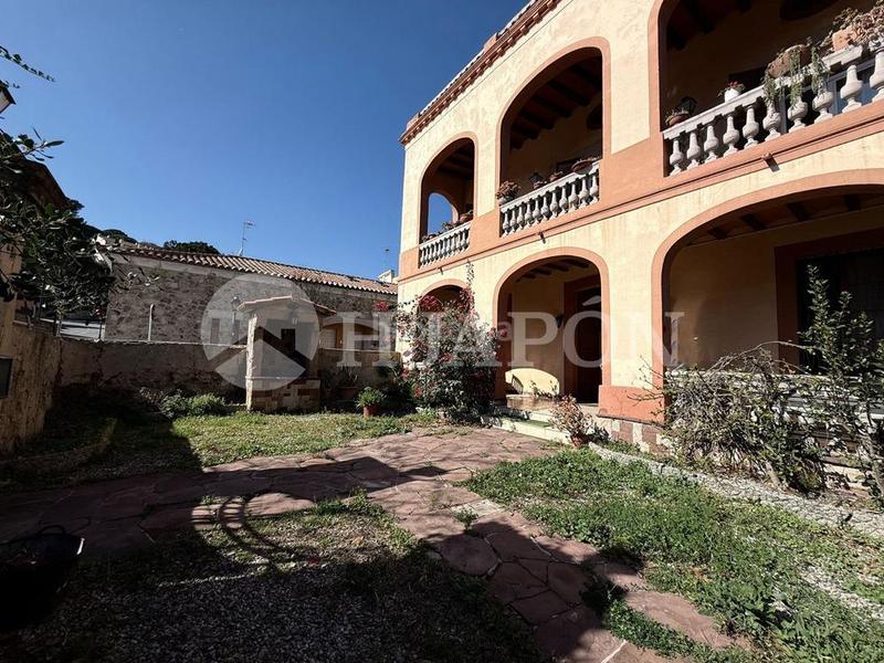 Foto db024d73-4597-44bf-8791-ce2d59ba911a. Haus mit heizung parking in Teià