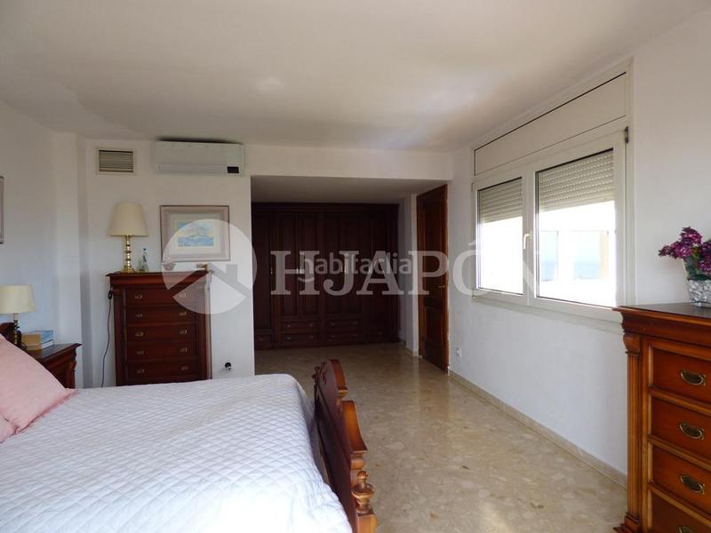 Foto 1088f277-809a-4a0a-a4d5-655fea4cc1e5. Casa vistas panorámicas al mar y barcelona en Mas Ram Badalona