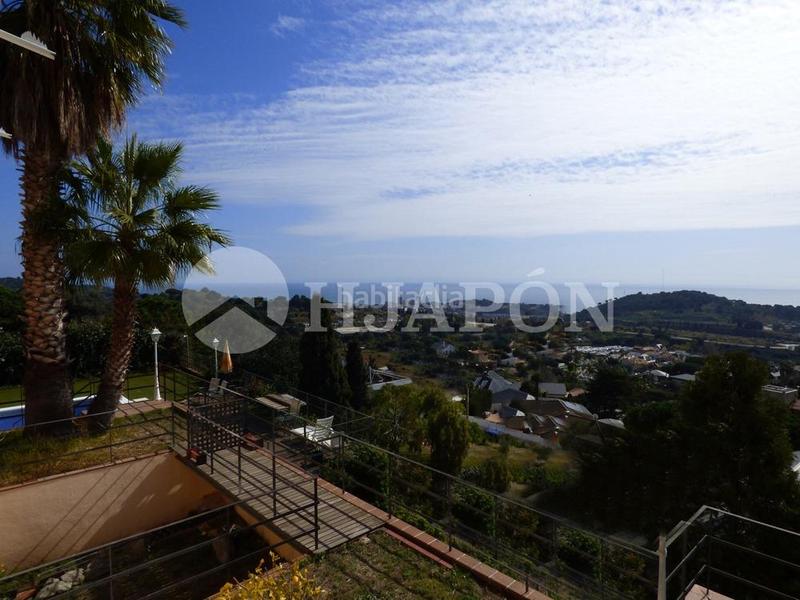 Foto 3e274f04-288b-4aaf-80b1-677892e73164. Casa vistas panorámicas al mar y barcelona en Mas Ram Badalona