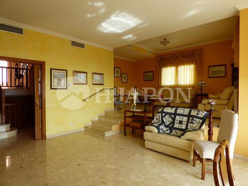 Foto 9497d8aa-9436-4e85-96a2-839eab9f71f2. Casa vistas panorámicas al mar y barcelona en Mas Ram Badalona