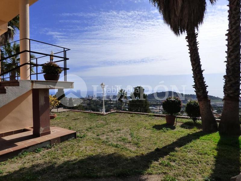 Foto b3ff1209-13d7-4d1b-9566-42eb71dd7c8d. Casa vistas panorámicas al mar y barcelona en Mas Ram Badalona