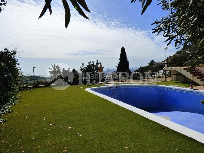 Foto bd3bc35b-f105-4d27-869e-f5d381fe74ea. Casa vistas panorámicas al mar y barcelona en Mas Ram Badalona