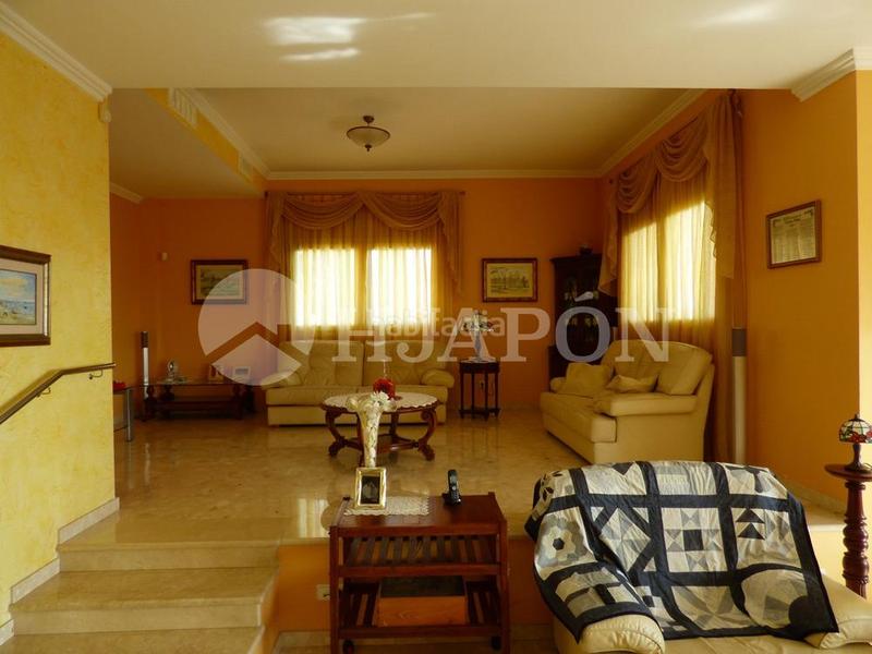 Foto e3703c08-cc3f-49a7-80d1-20247f37b50b. Casa vistas panorámicas al mar y barcelona en Mas Ram Badalona