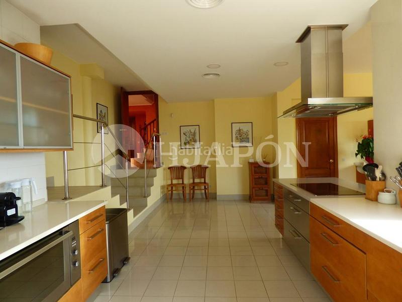 Foto edb59f58-9994-4bec-aad1-68653023388f. Casa vistas panorámicas al mar y barcelona en Mas Ram Badalona