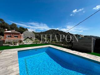 Maison à Alella. Increíble propiedad con privacidad y bonitas vistas al mar