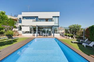 Maison à Alella. Casa con vistas al mar en alella, a pocos minutos de barcelona