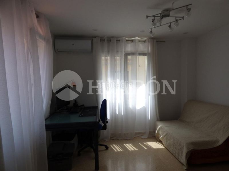 Foto 3d3f290c-0e1d-4bb9-beeb-f47362370525. Casa amb aparcament piscina a Alella