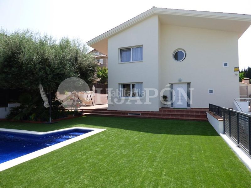 Foto 5289a1dd-7b45-44bb-bc79-cd5fcb26a5b2. Casa amb aparcament piscina a Alella