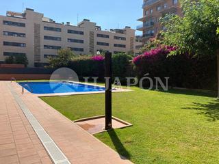 Penthouse in Les Pinedes. Magnífico piso en vilassar de mar con piscina comunitaria