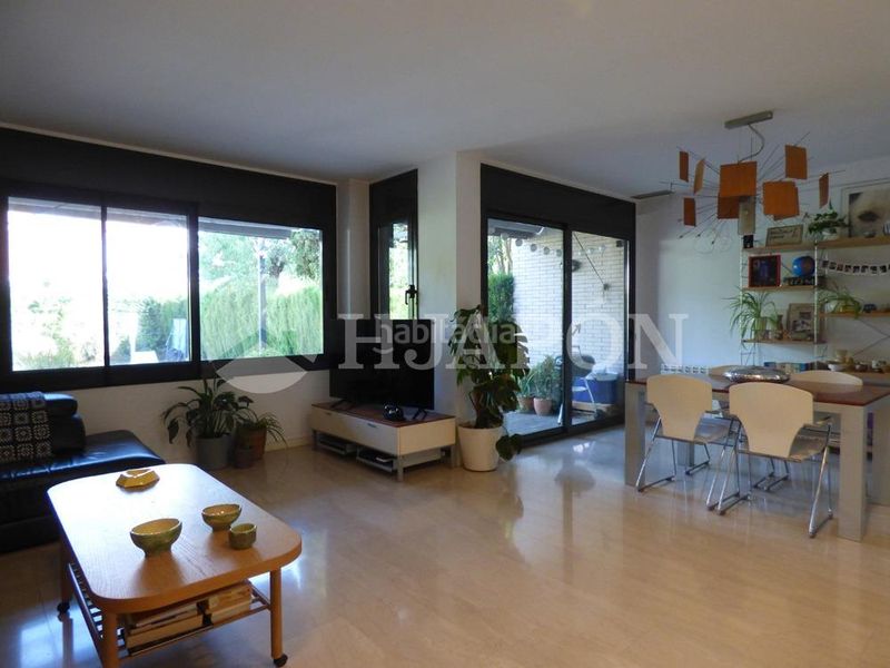 Foto e1e1f2aa-9e78-4795-afbd-e03a1b4c33f8. Reihenhaus mit heizung parking pool in Sector Est Premià de Mar