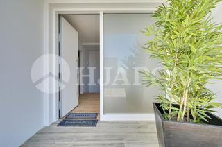 Casa a Teià. Casa de obra nueva en teià con vistas al mar